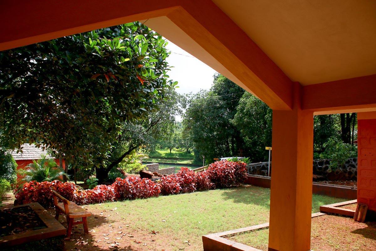 Cherilyn Monta Resort - Ratnagiri Vatul エクステリア 写真