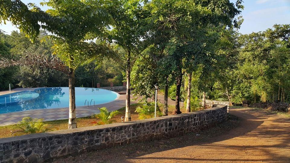 Cherilyn Monta Resort - Ratnagiri Vatul エクステリア 写真